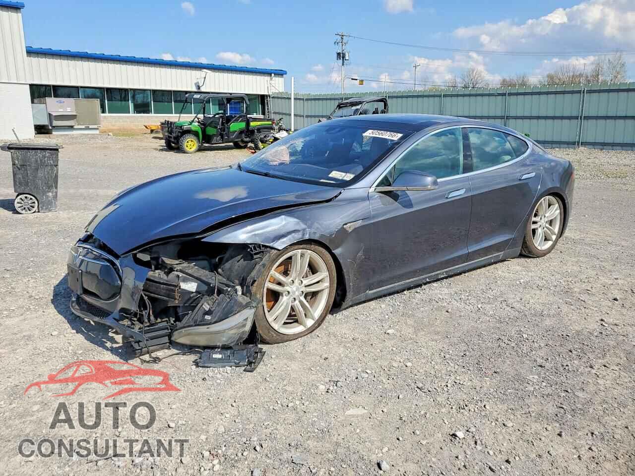 TESLA MODEL S 2015 - 5YJSA1E24FF118424