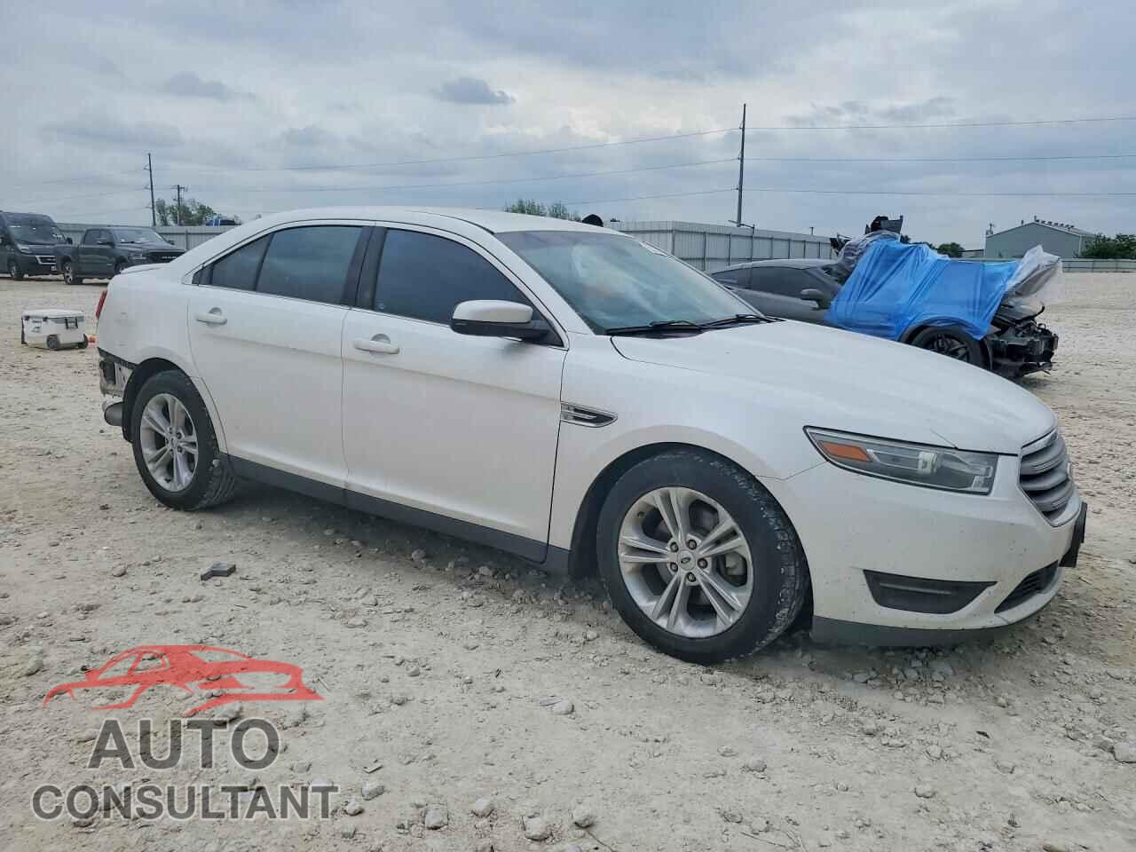 FORD TAURUS 2013 - 1FAHP2E84DG206160