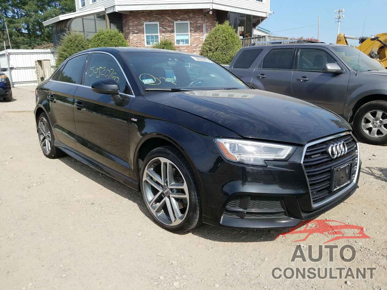 AUDI A3 2017 - WAUJ8GFF7H1043111