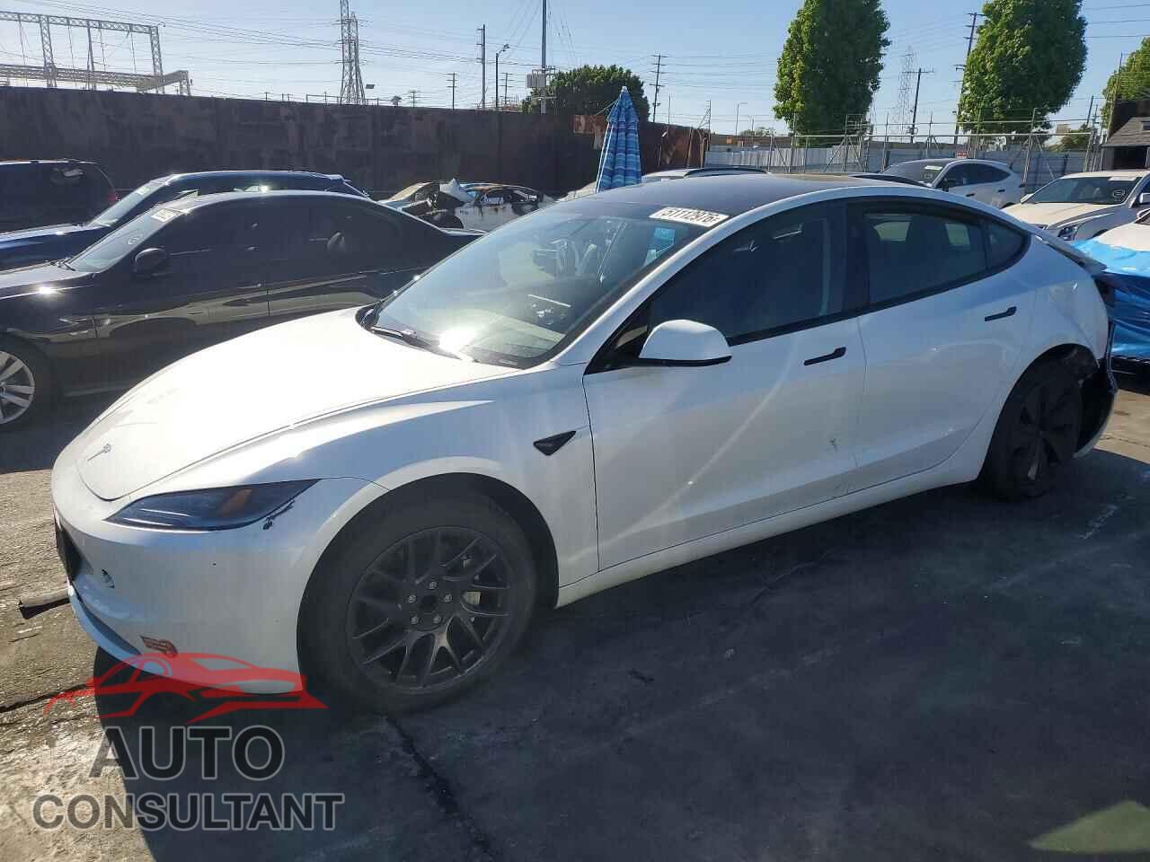 TESLA MODEL 3 2024 - 5YJ3E1EA8RF855680