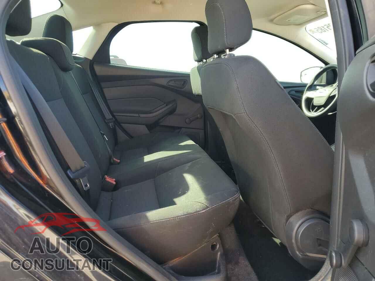 FORD FOCUS 2017 - 1FADP3E20HL241050