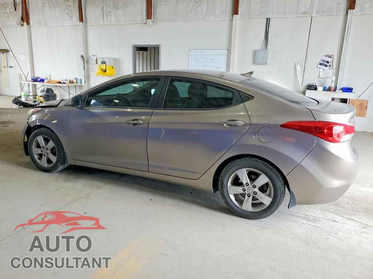 HYUNDAI ELANTRA 2012 - 5NPDH4AE7CH132286