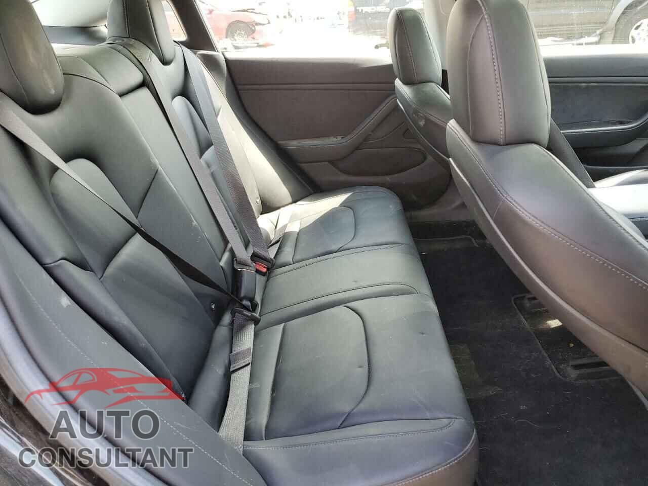 TESLA MODEL 3 2018 - 5YJ3E1EA4JF004884