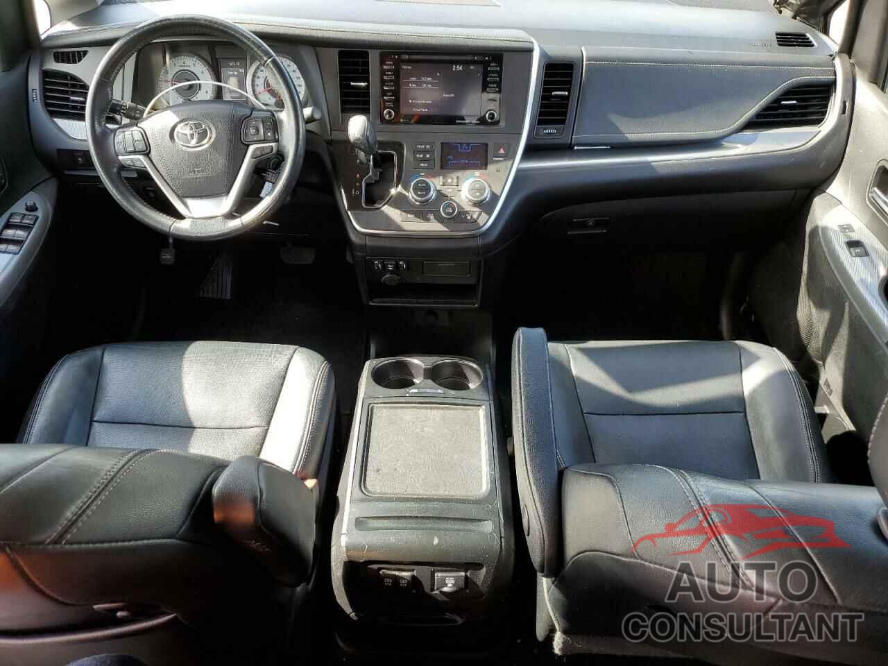 TOYOTA SIENNA 2019 - 5TDXZ3DC8KS019227