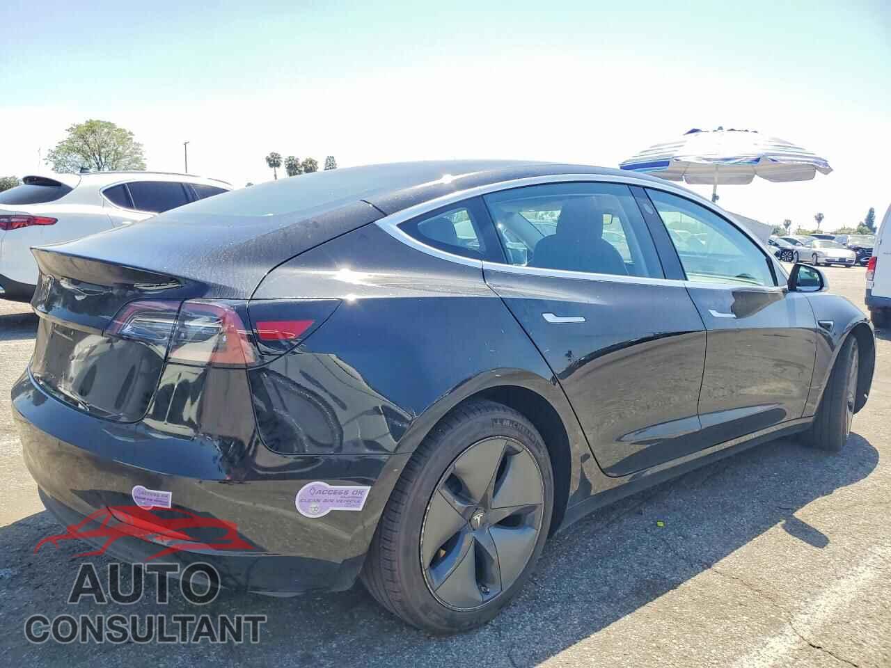 TESLA MODEL 3 2018 - 5YJ3E1EA0JF058294