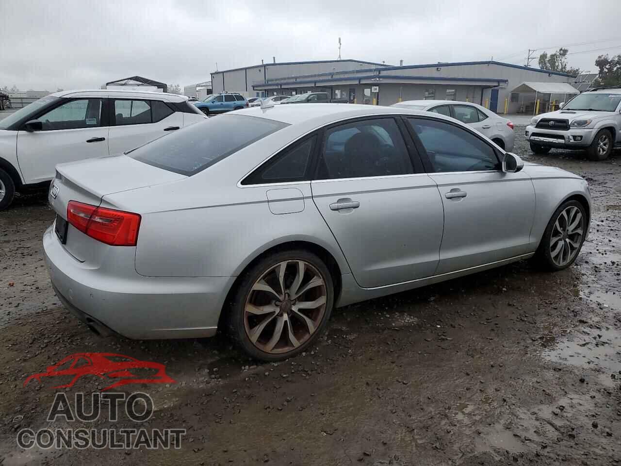 AUDI A6 2013 - WAUGFAFC1DN038122