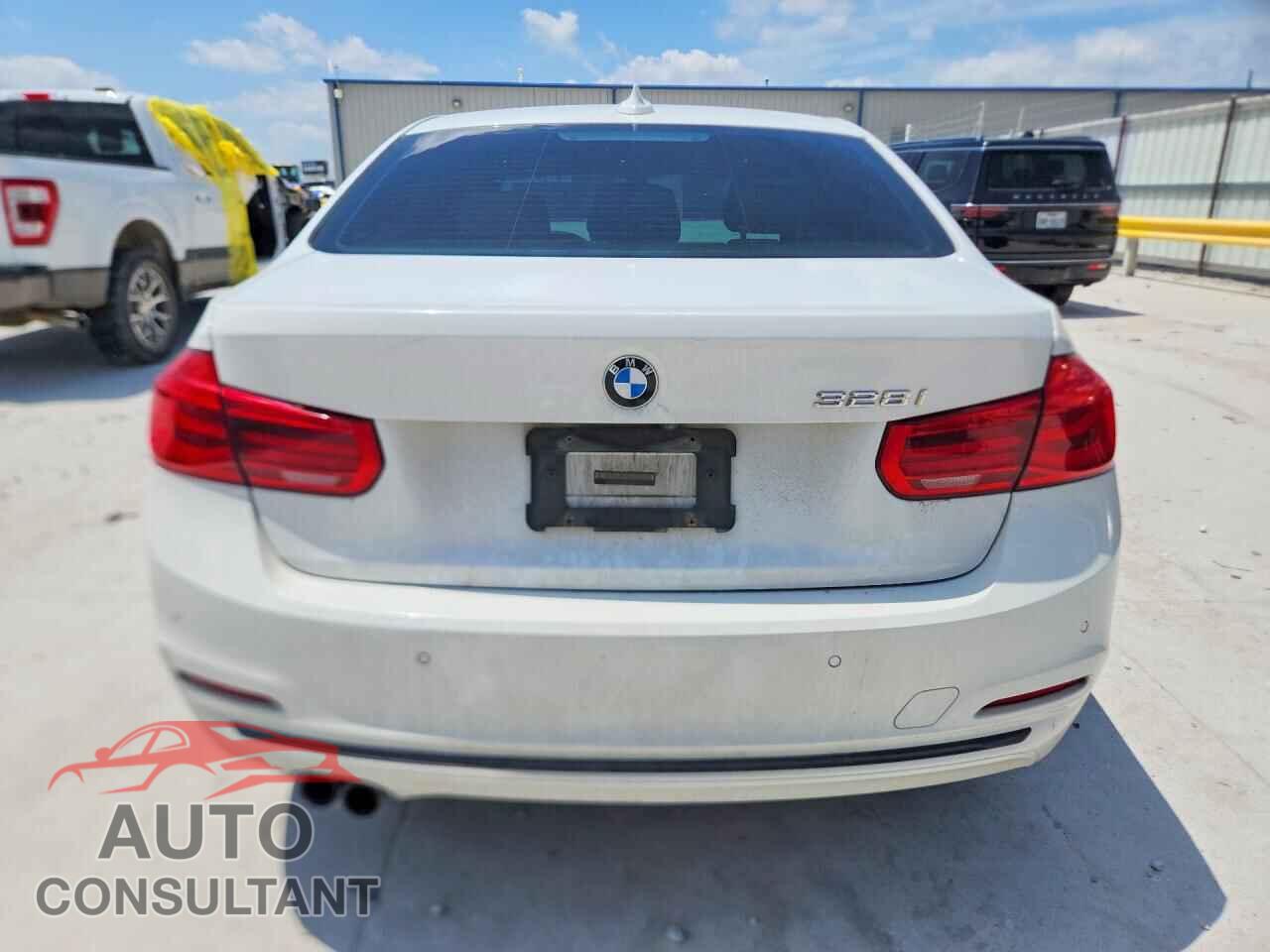 BMW 3 SERIES 2016 - WBA8E9G58GNU29424