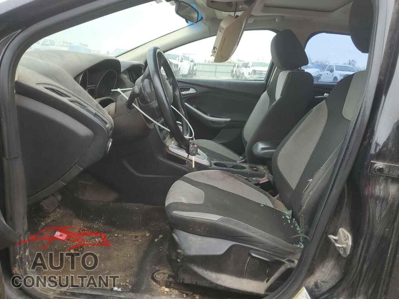 FORD FOCUS 2012 - 1FAHP3F27CL400610