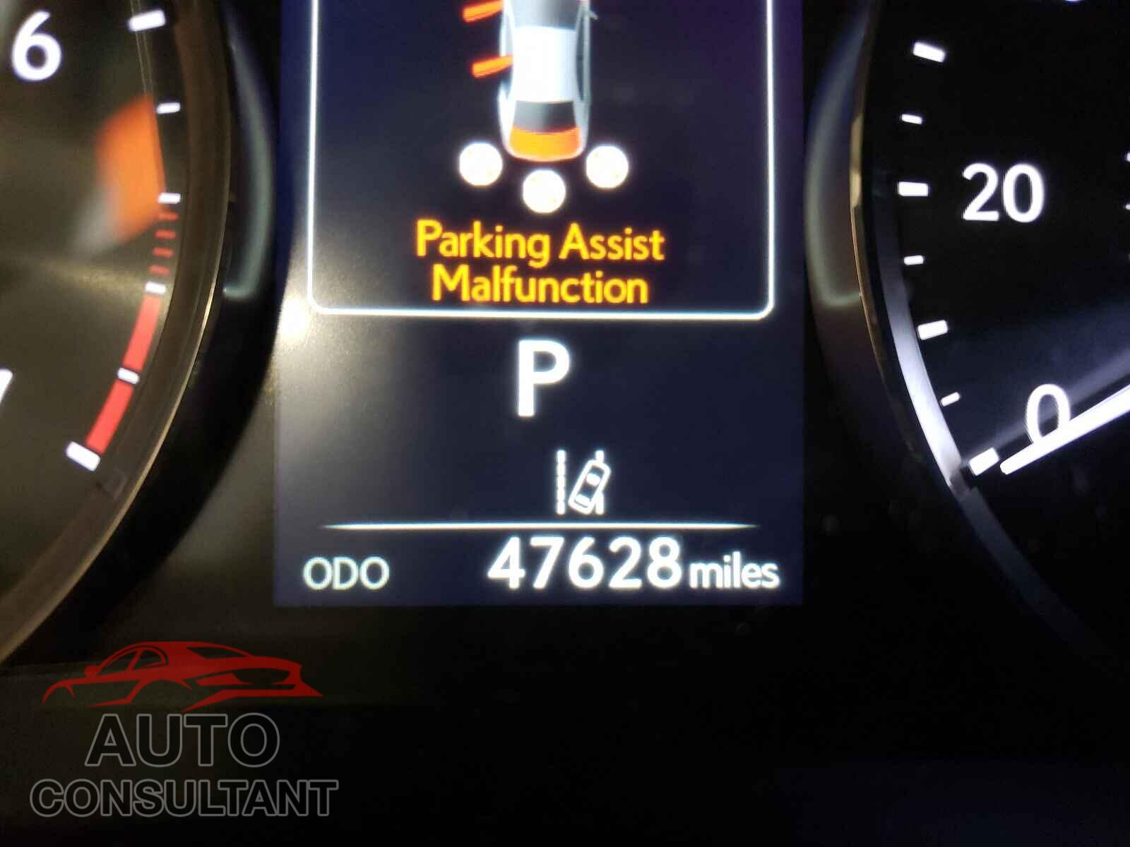 LEXUS IS 2017 - JTHCM1D24H5020929
