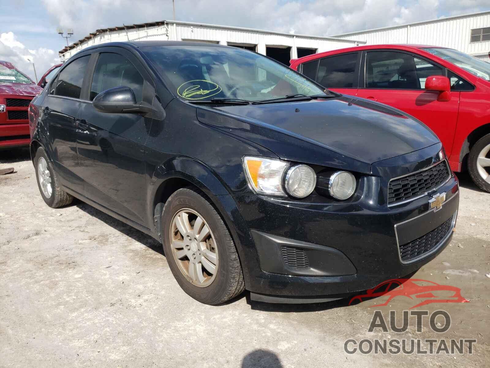 CHEVROLET SONIC 2016 - 1G1JC5SH9G4151085