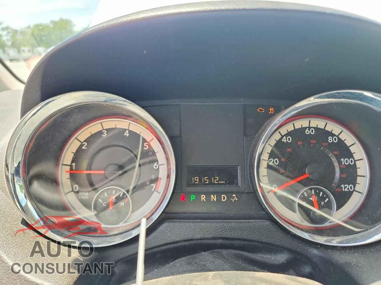 DODGE CARAVAN 2013 - 2C4RDGCG6DR748728