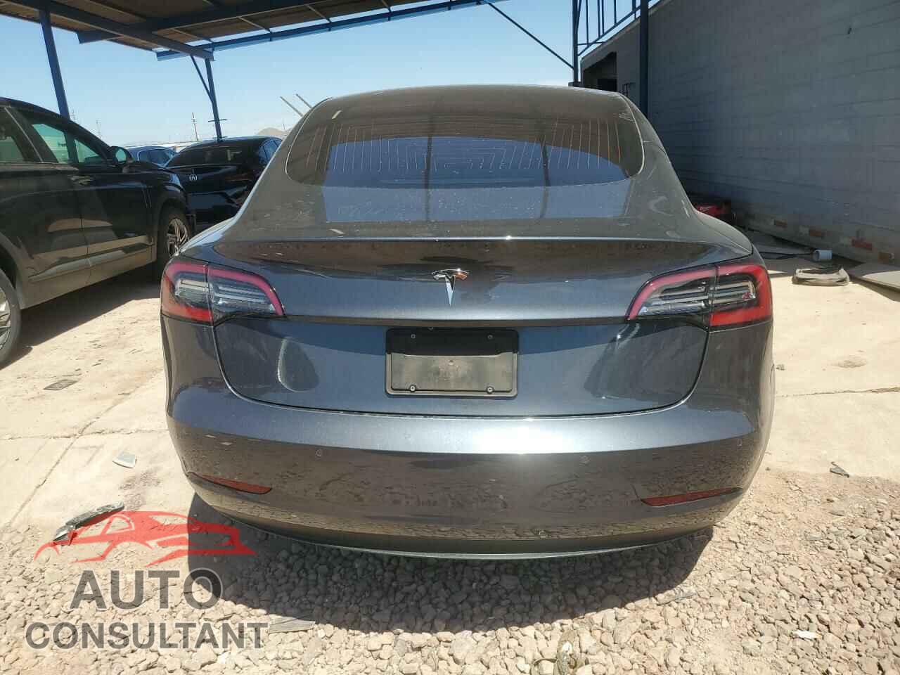TESLA MODEL 3 2018 - 5YJ3E1EA2JF158509