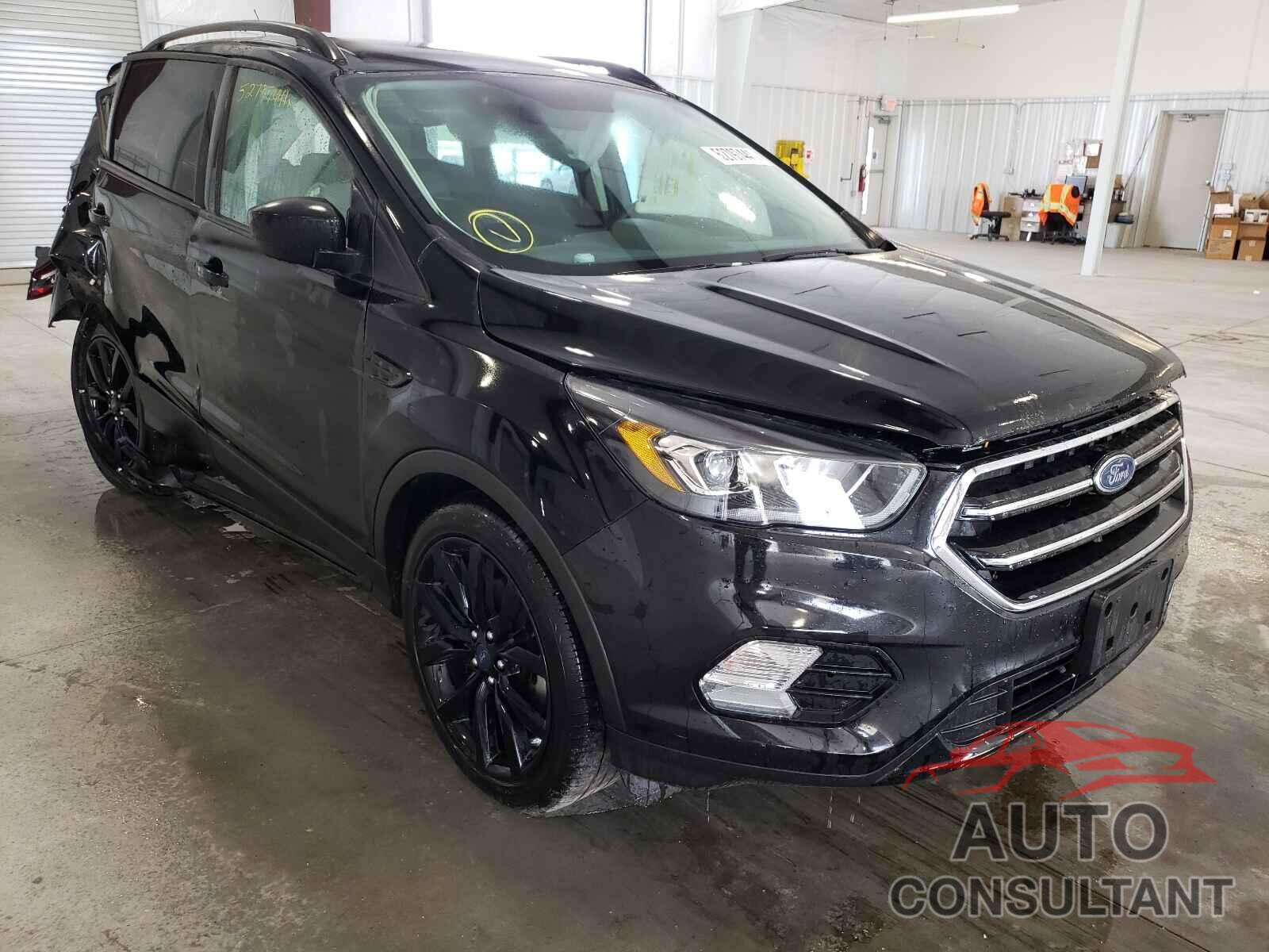 FORD ESCAPE 2018 - 1FMCU0GD8JUB73796