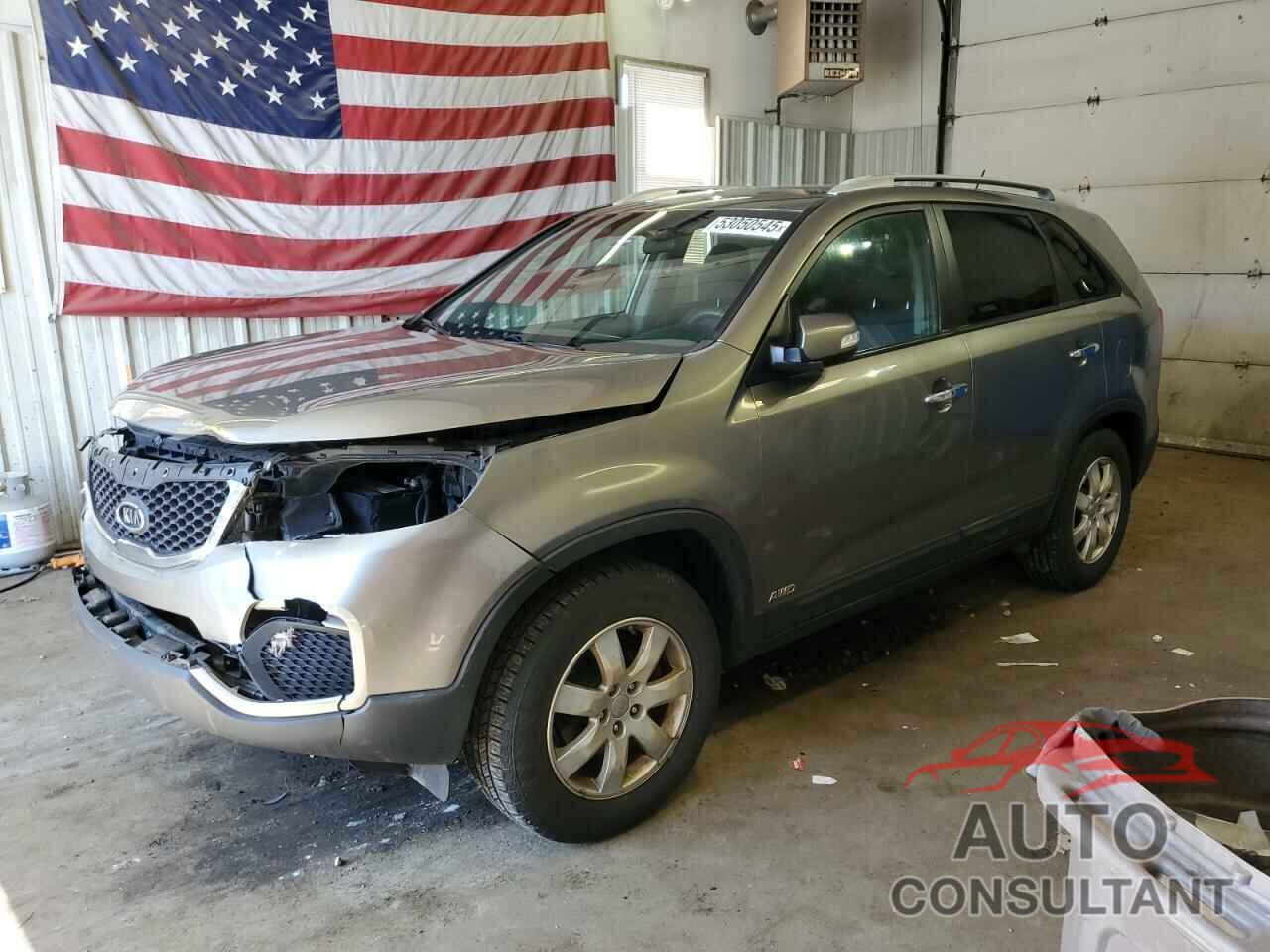 KIA SORENTO 2013 - 5XYKTDA27DG319192