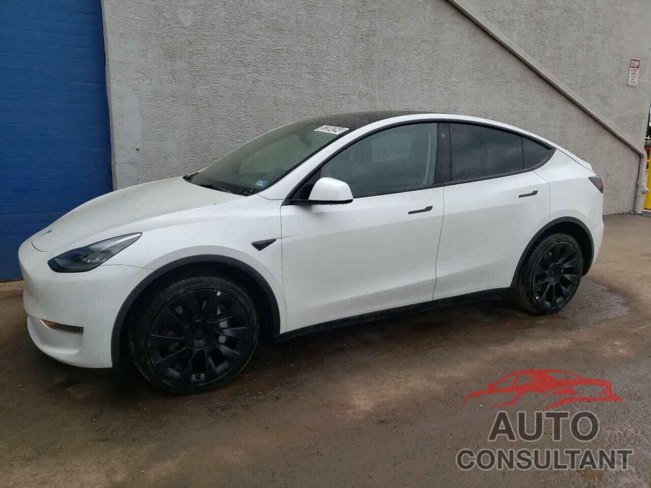 TESLA MODEL Y 2022 - 7SAYGDEE6NF385814