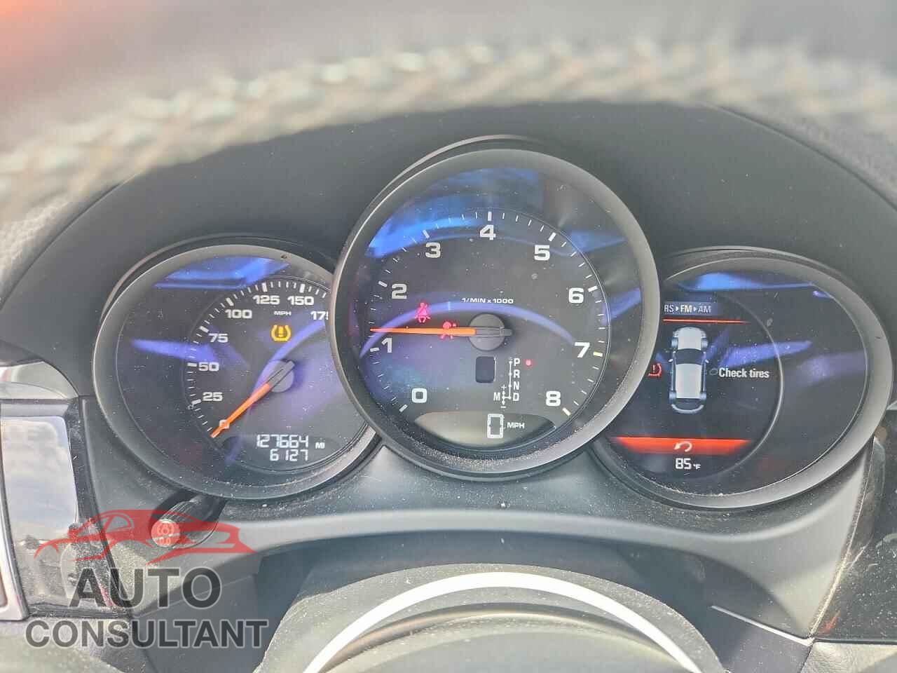 PORSCHE MACAN 2017 - WP1AA2A52HLB08975