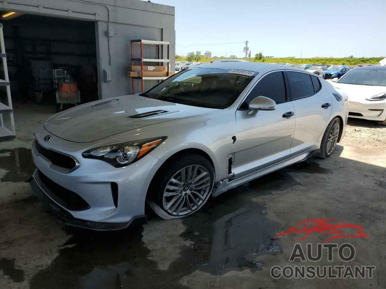 KIA STINGER 2018 - KNAE15LA7J6024361