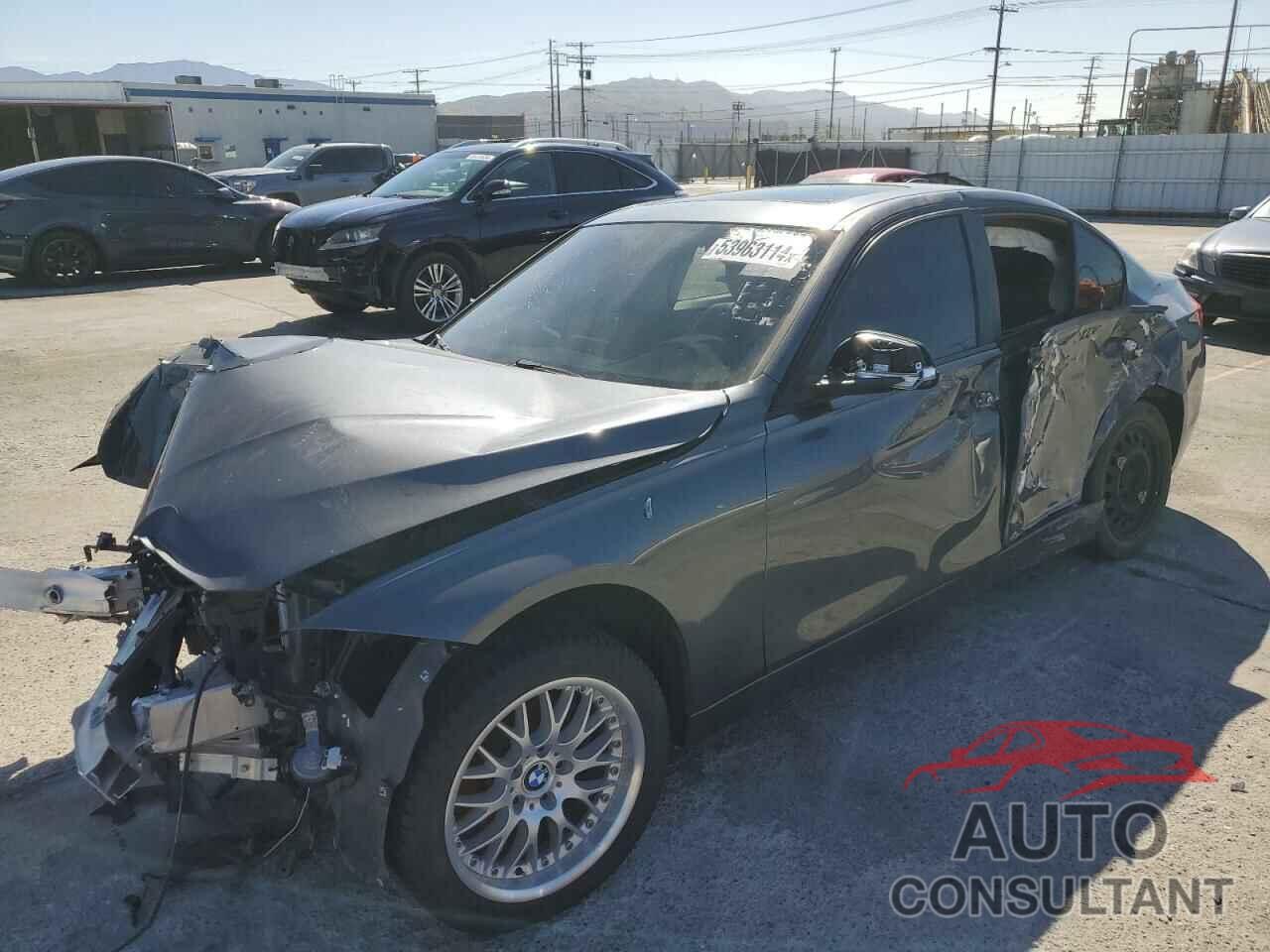 BMW 3 SERIES 2016 - WBA8E1G53GNU11785