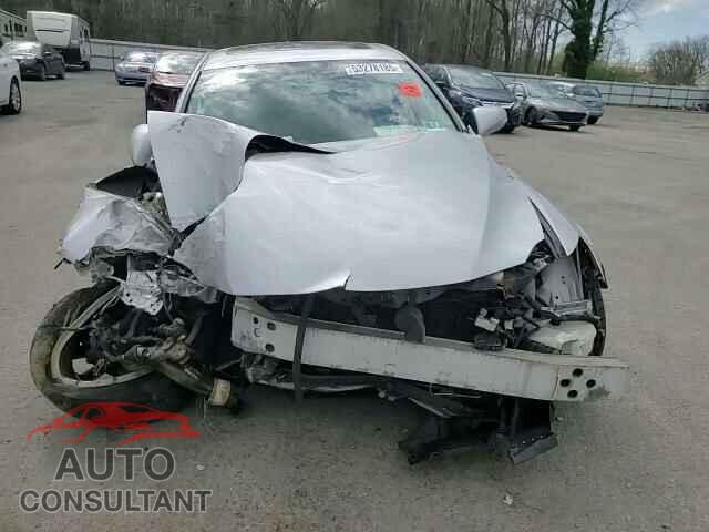 LEXUS IS 2010 - JTHCF5C2XA5043723