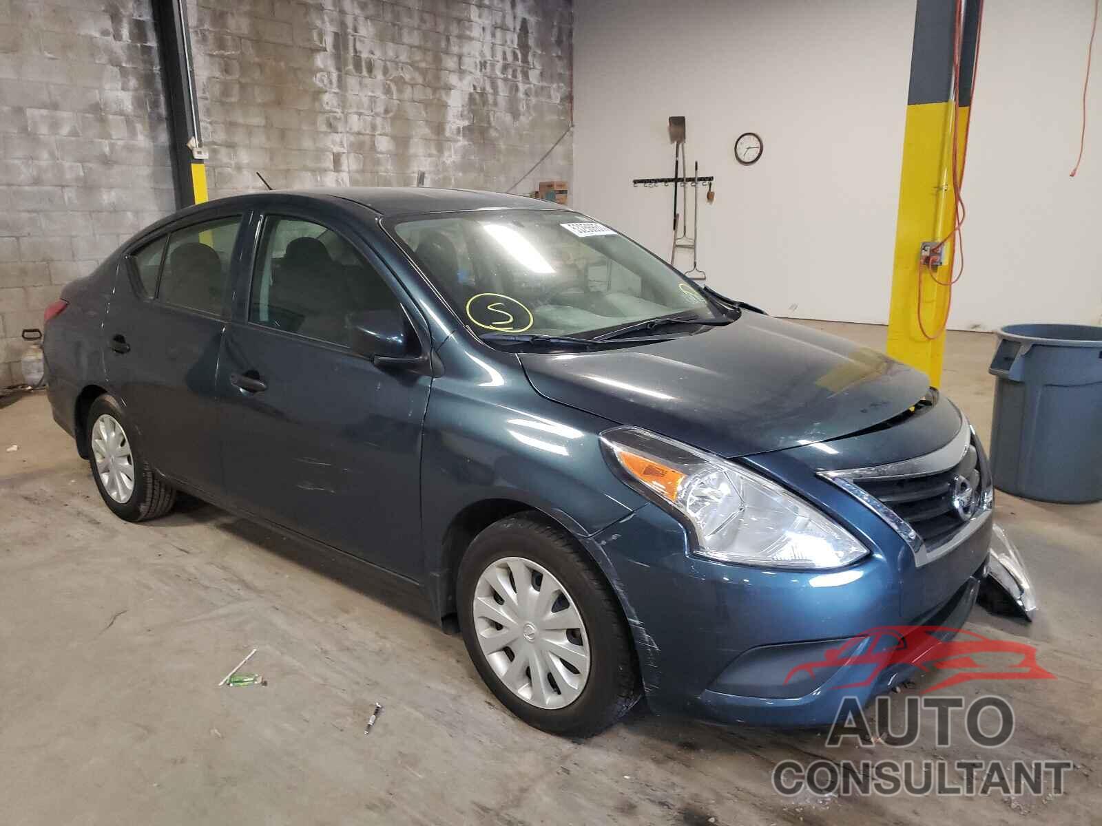NISSAN VERSA 2017 - 3N1CN7AP7HL808401