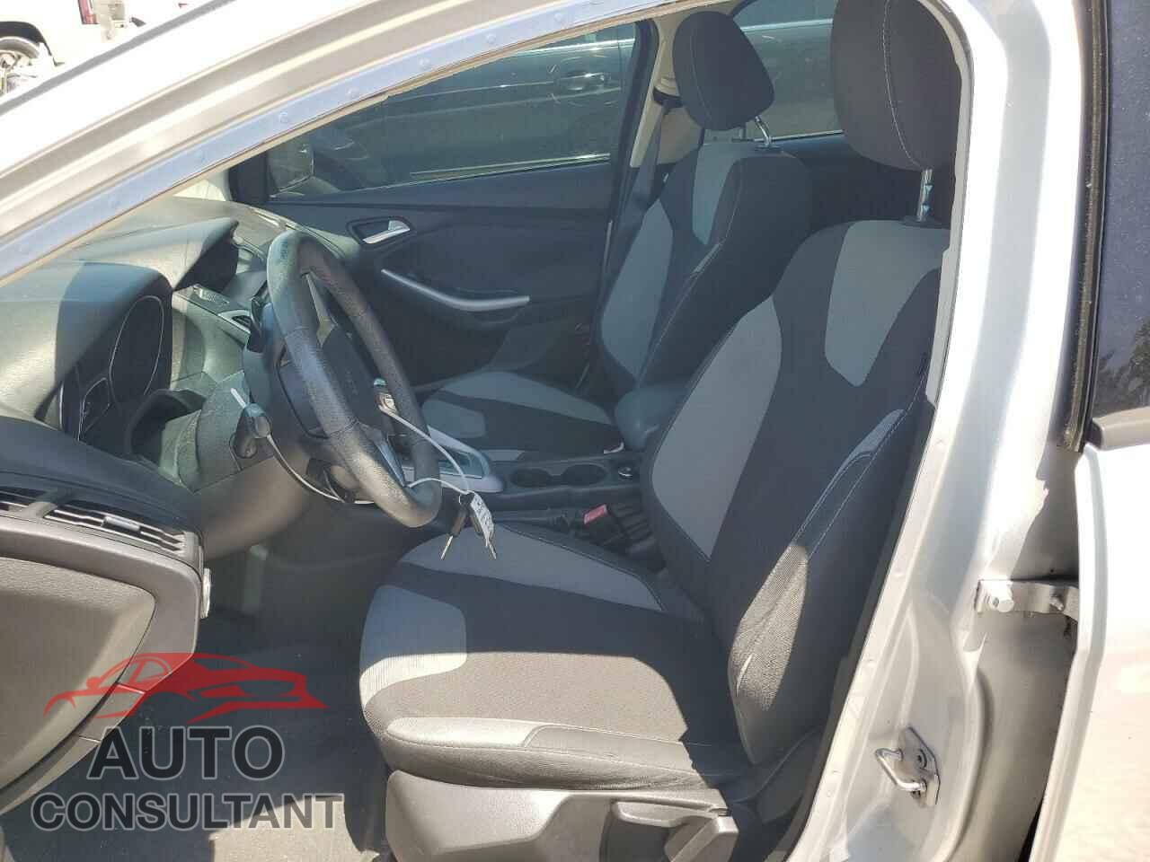 FORD FOCUS 2012 - 1FAHP3F21CL188674