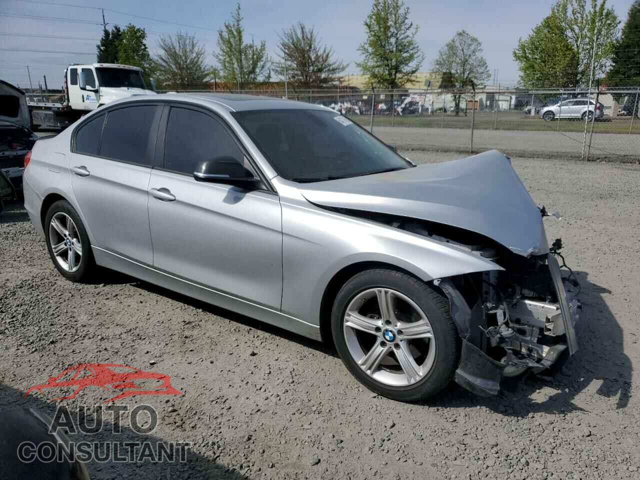 BMW 3 SERIES 2015 - WBA3C1C55FK123739