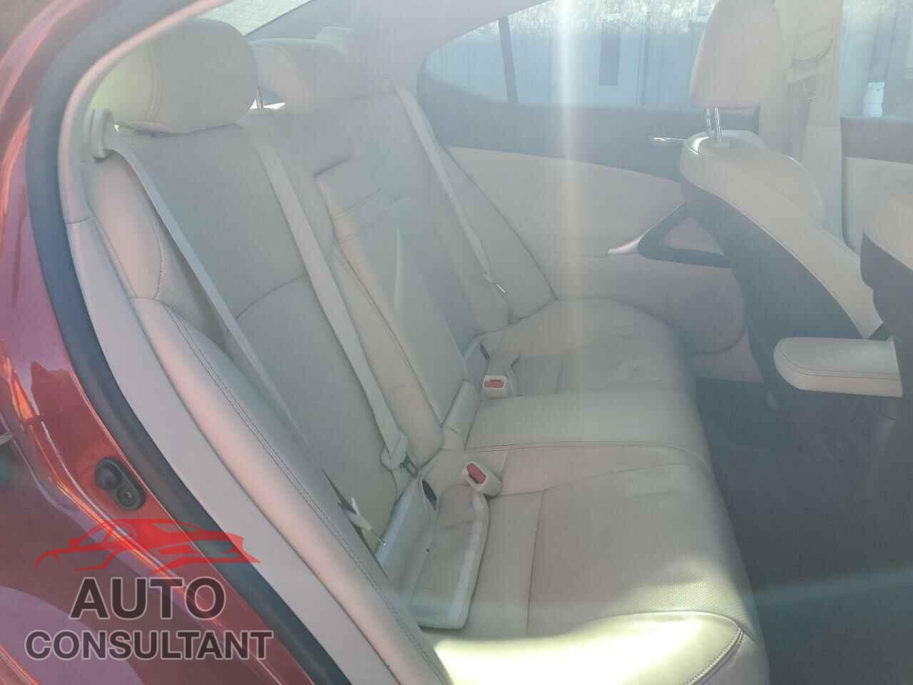 LEXUS IS 2012 - JTHBF5C25C5179014
