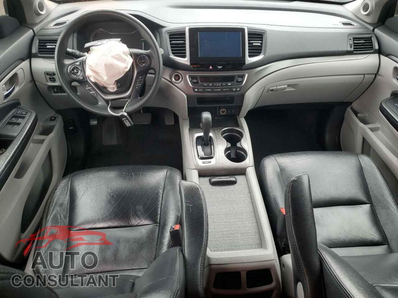 HONDA PILOT 2017 - 5FNYF6H36HB009673