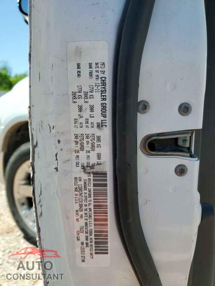 DODGE RAM 1500 2012 - 1C6RD7NT1CS198420