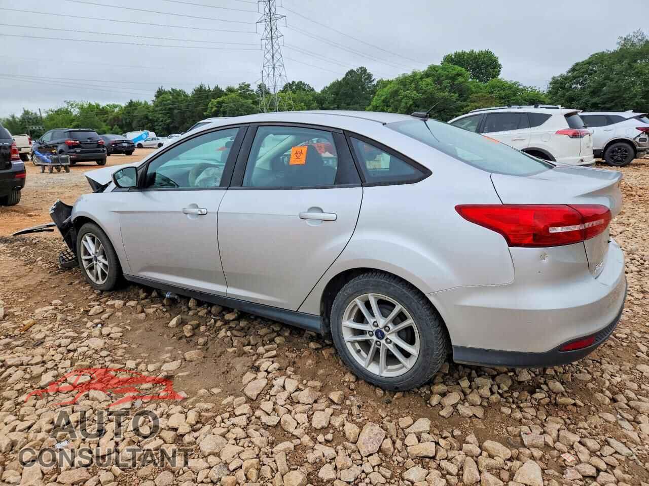 FORD FOCUS 2017 - 1FADP3F20HL309376