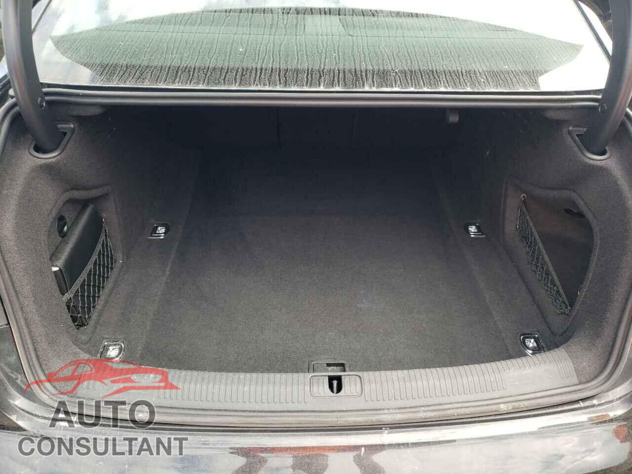 AUDI A4 2018 - WAUENAF40JN005871