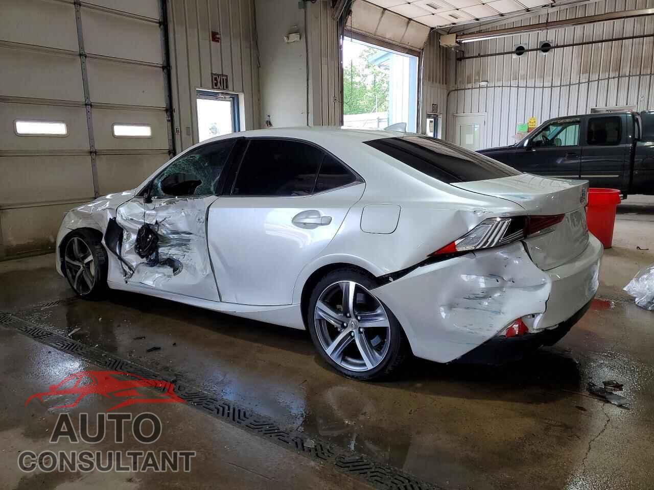 LEXUS IS 2017 - JTHCM1D27H5018222
