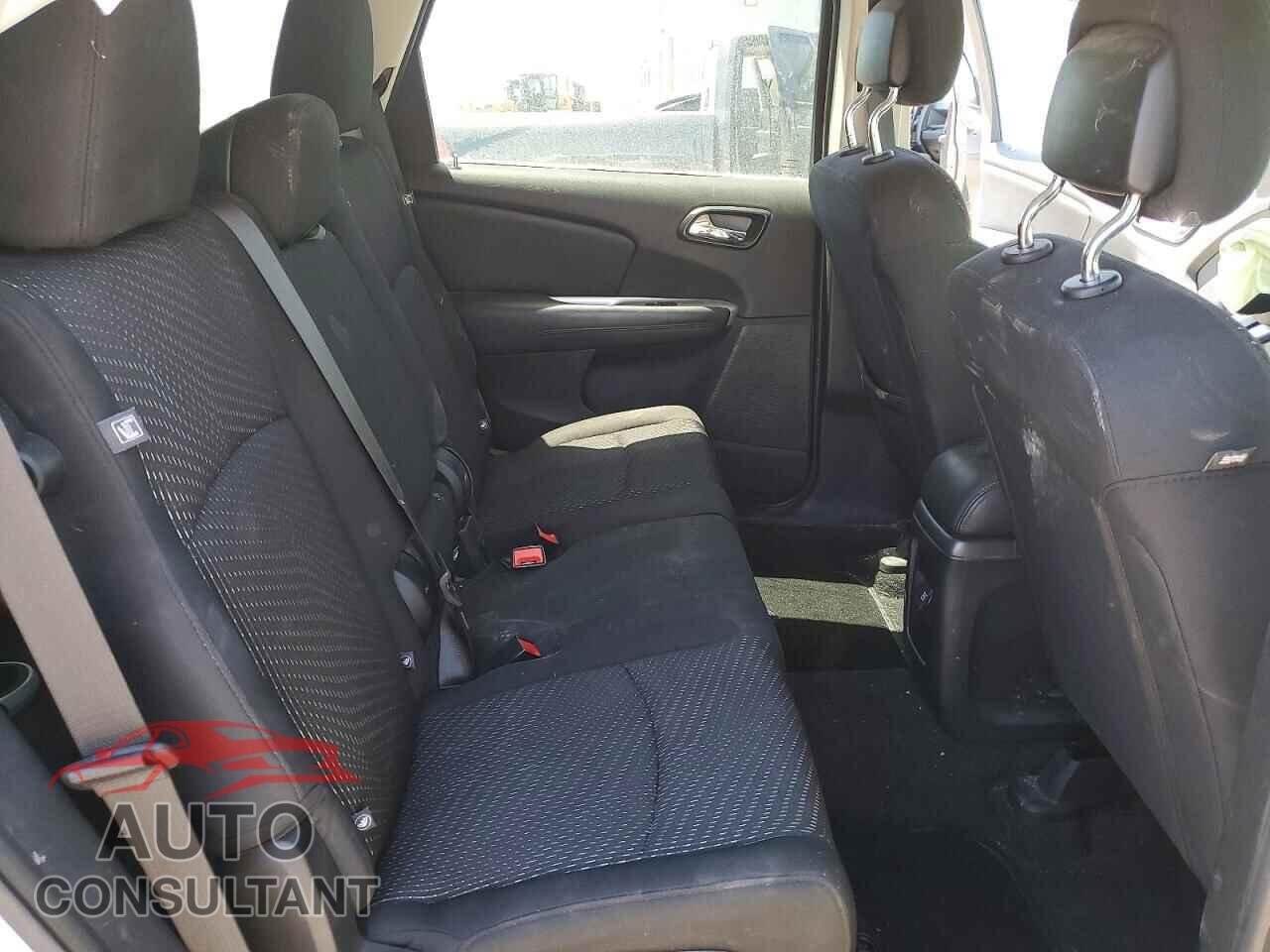 DODGE JOURNEY 2019 - 3C4PDCBB2KT857302