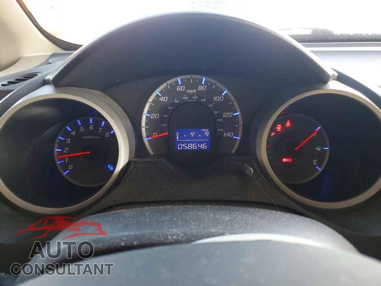 HONDA FIT 2013 - JHMGE8H35DC078564