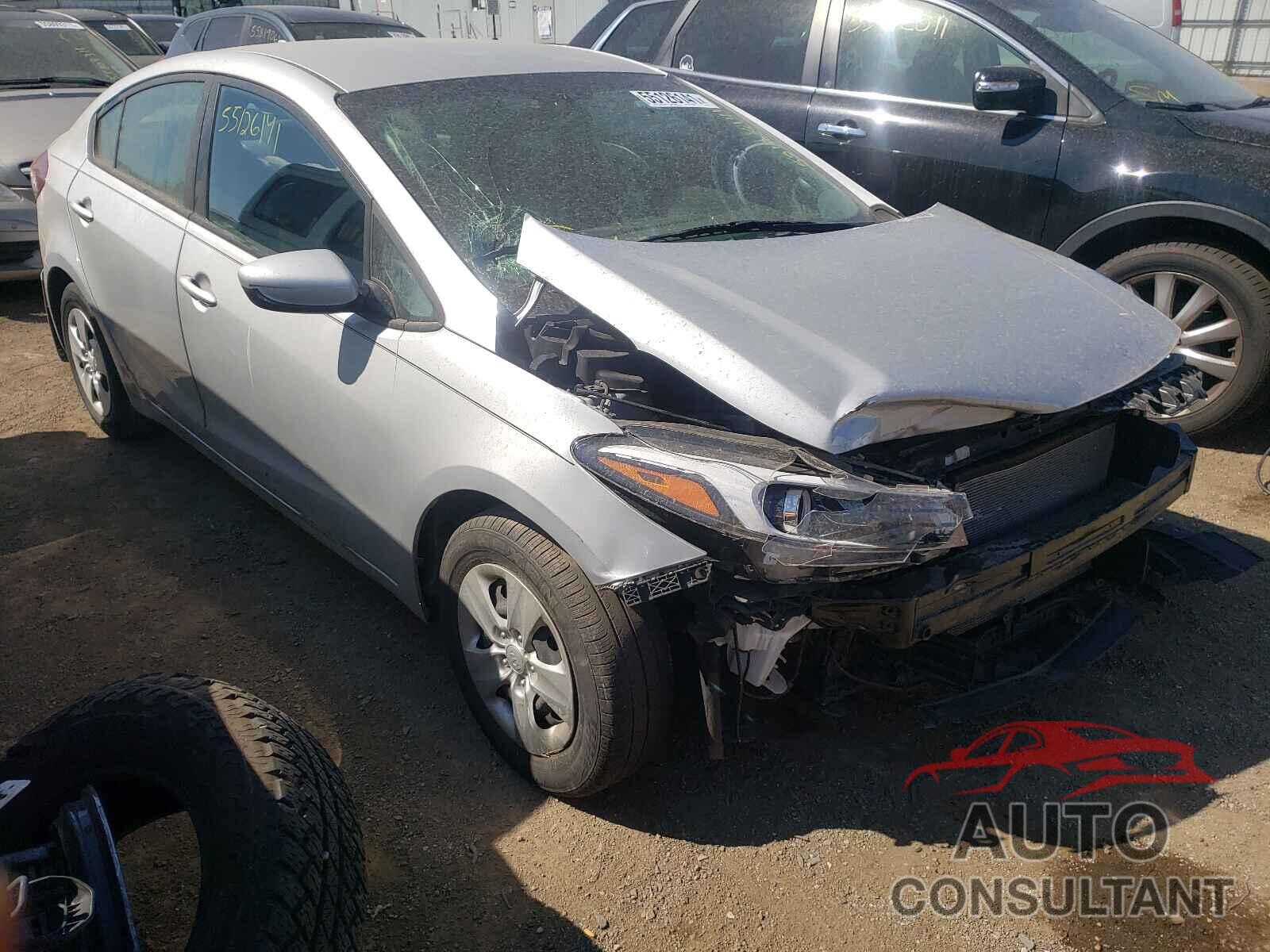 KIA FORTE 2018 - 3KPFK4A74JE223934