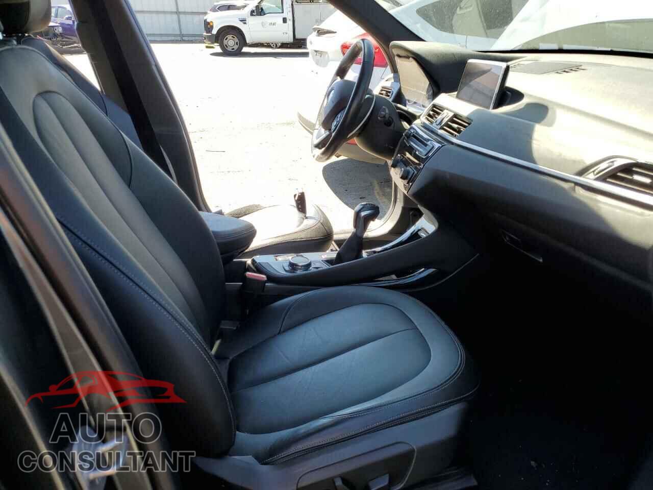BMW X1 2016 - WBXHT3C30GP884110