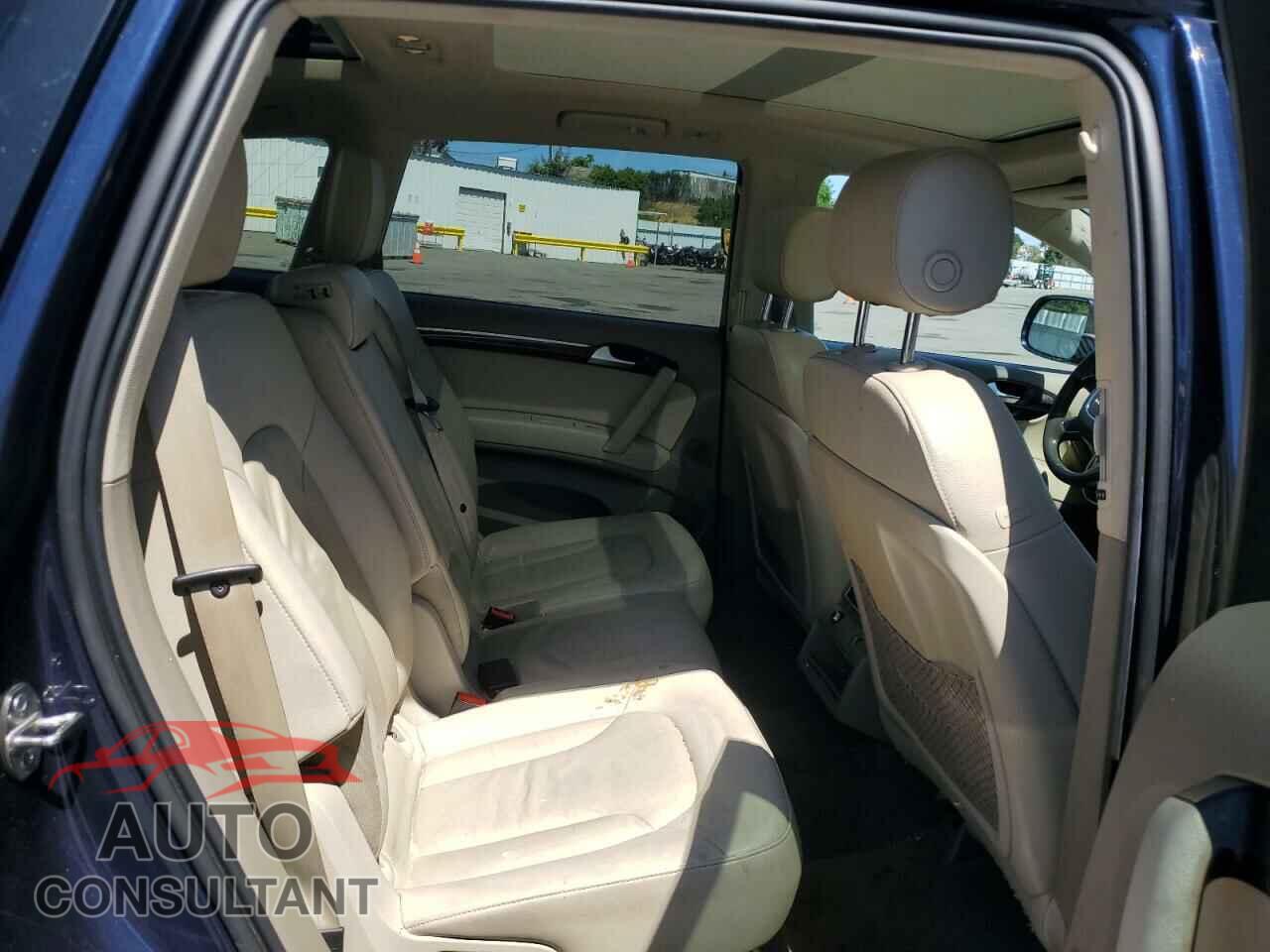 AUDI Q7 2015 - WA1LGAFEXFD013318
