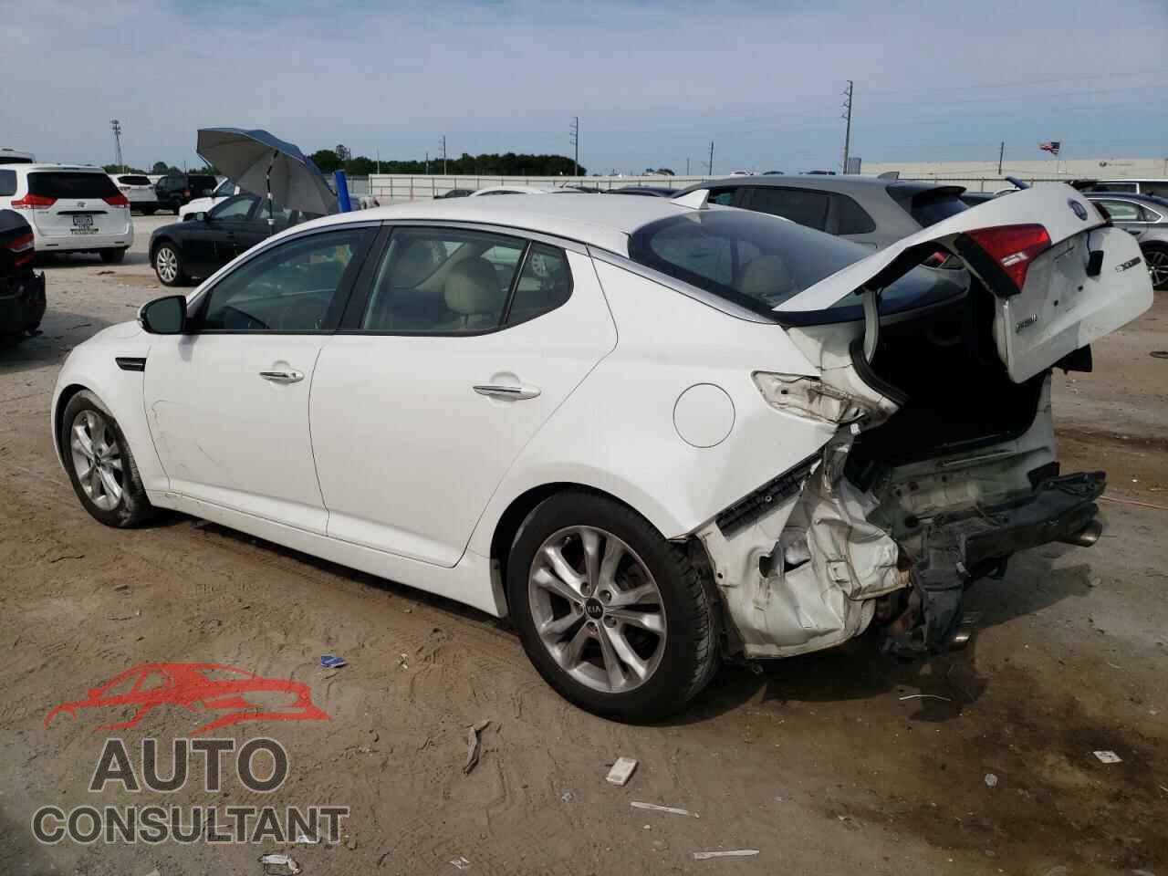 KIA OPTIMA 2011 - KNAGN4A67B5142214