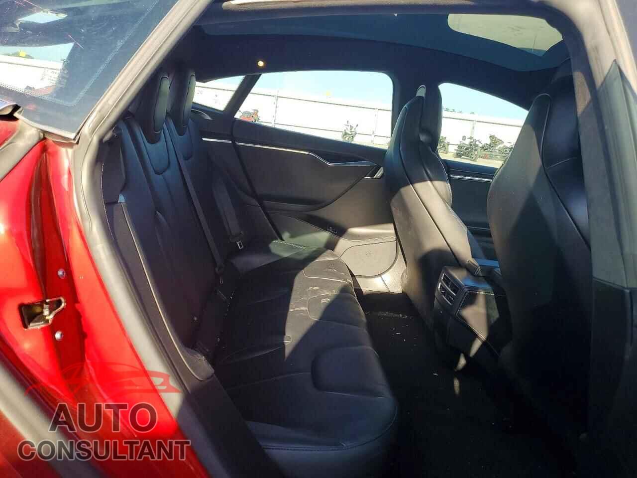 TESLA MODEL S 2017 - 5YJSA1E13HF189575