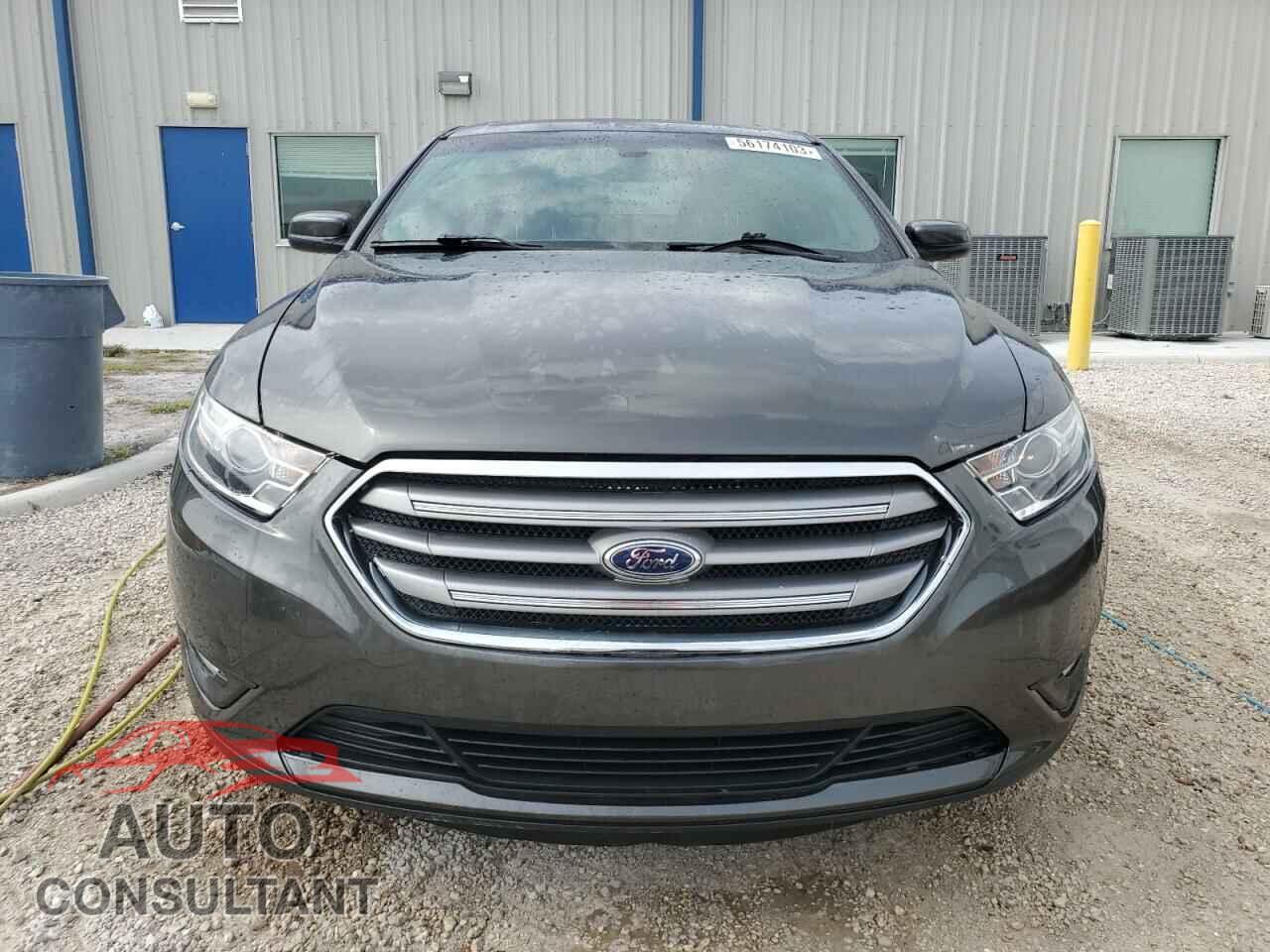 FORD TAURUS 2015 - 1FAHP2E82FG134829