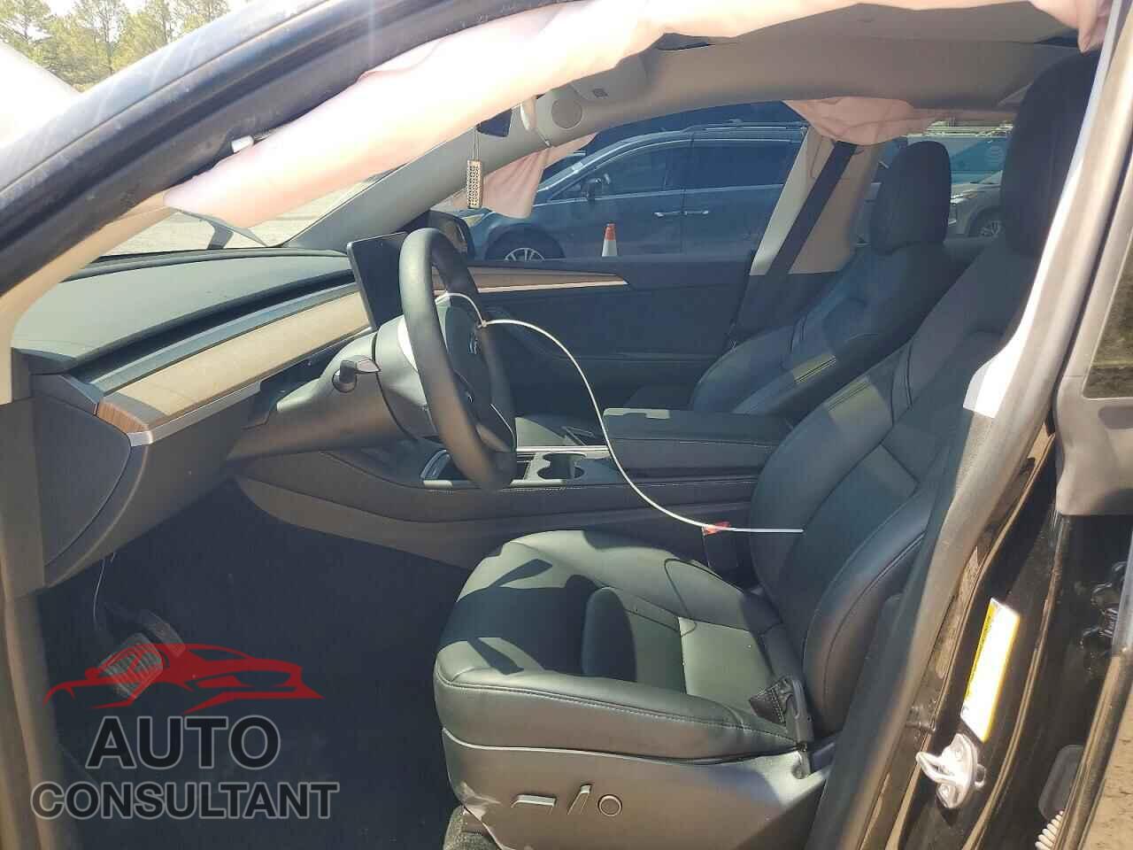 TESLA MODEL Y 2024 - 7SAYGDEE2RA219180