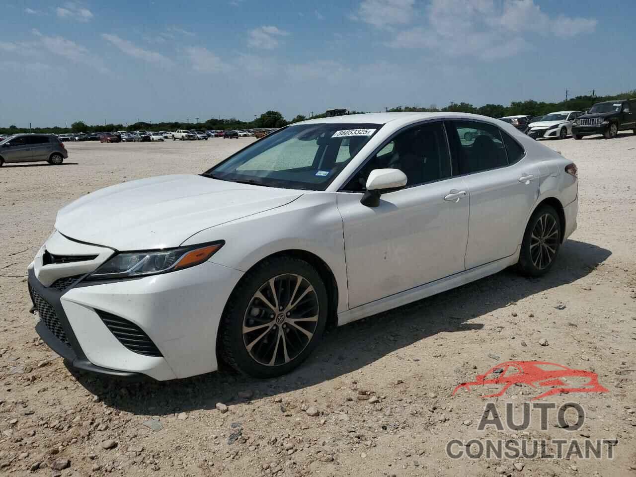 TOYOTA CAMRY 2018 - 4T1B11HK4JU632698