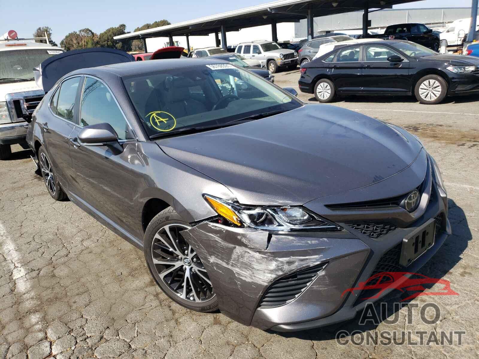 TOYOTA CAMRY 2019 - 4T1B11HK4KU808912
