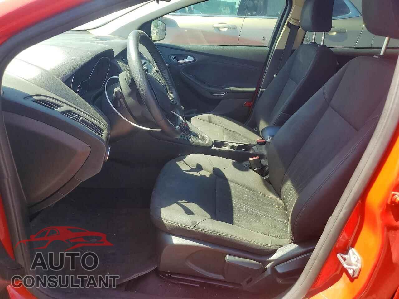 FORD FOCUS 2015 - 1FADP3F27FL292864