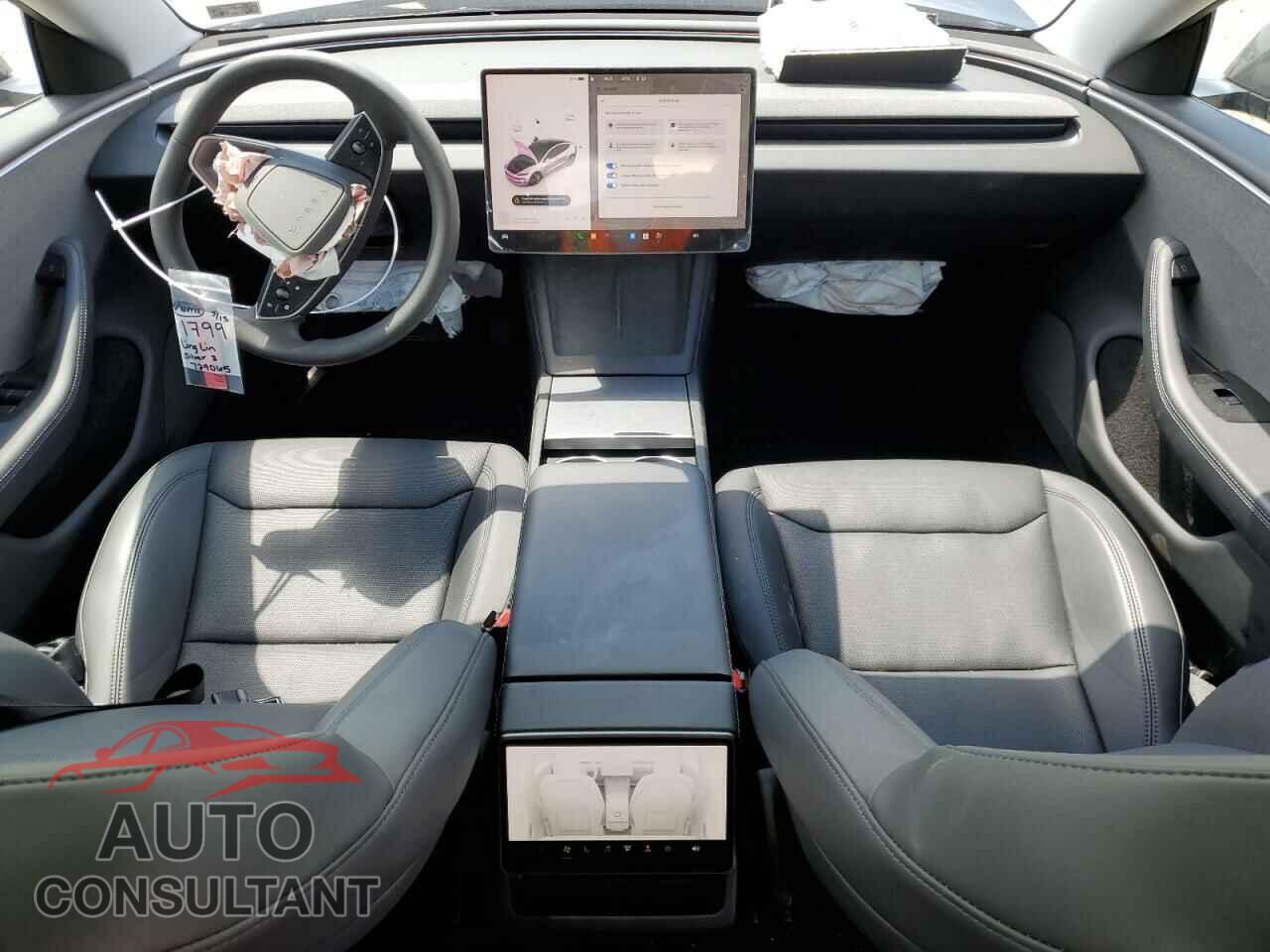 TESLA MODEL 3 2024 - 5YJ3E1EA5RF729065