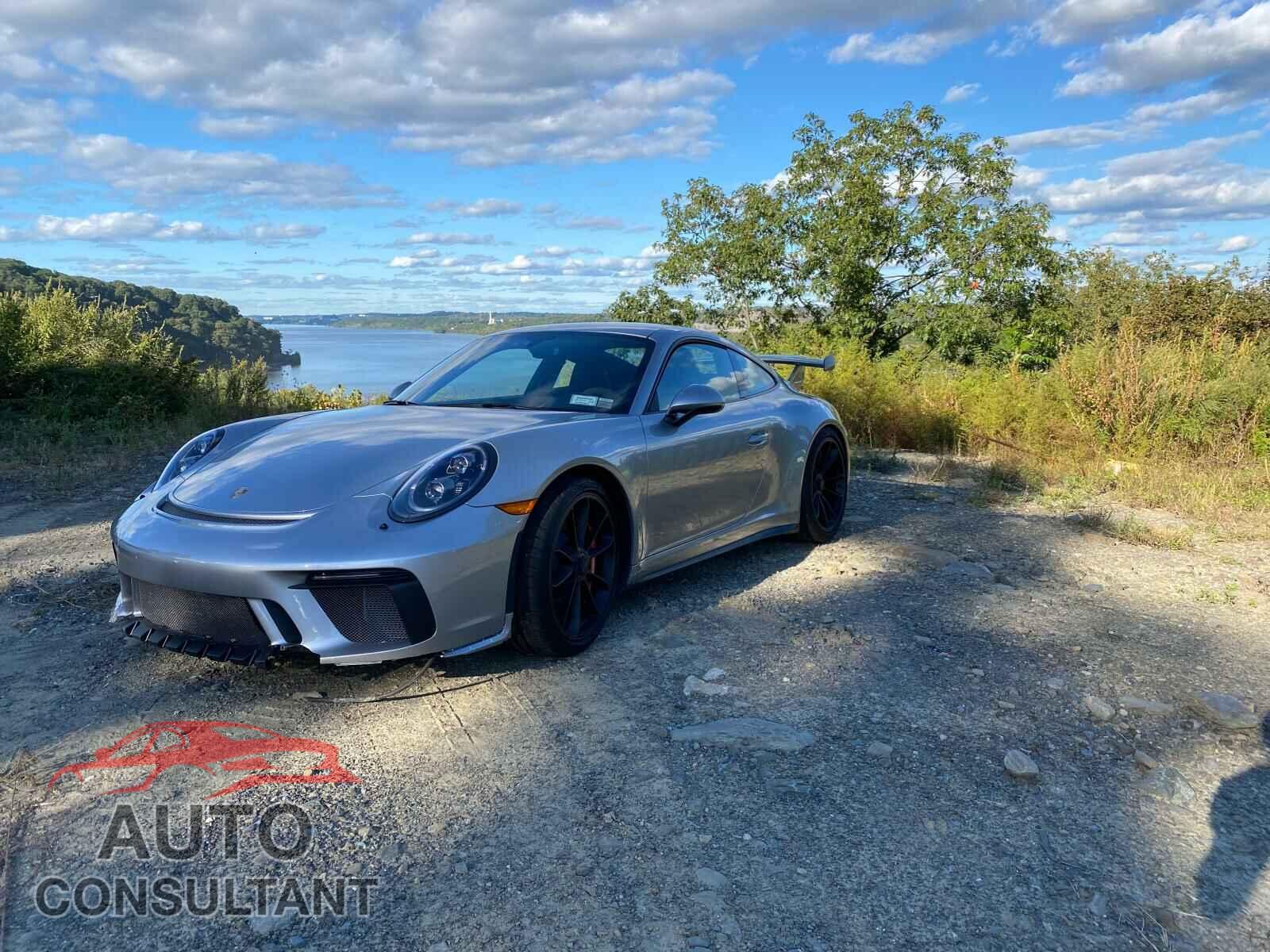 PORSCHE 911 2018 - WP0AC2A96JS175945