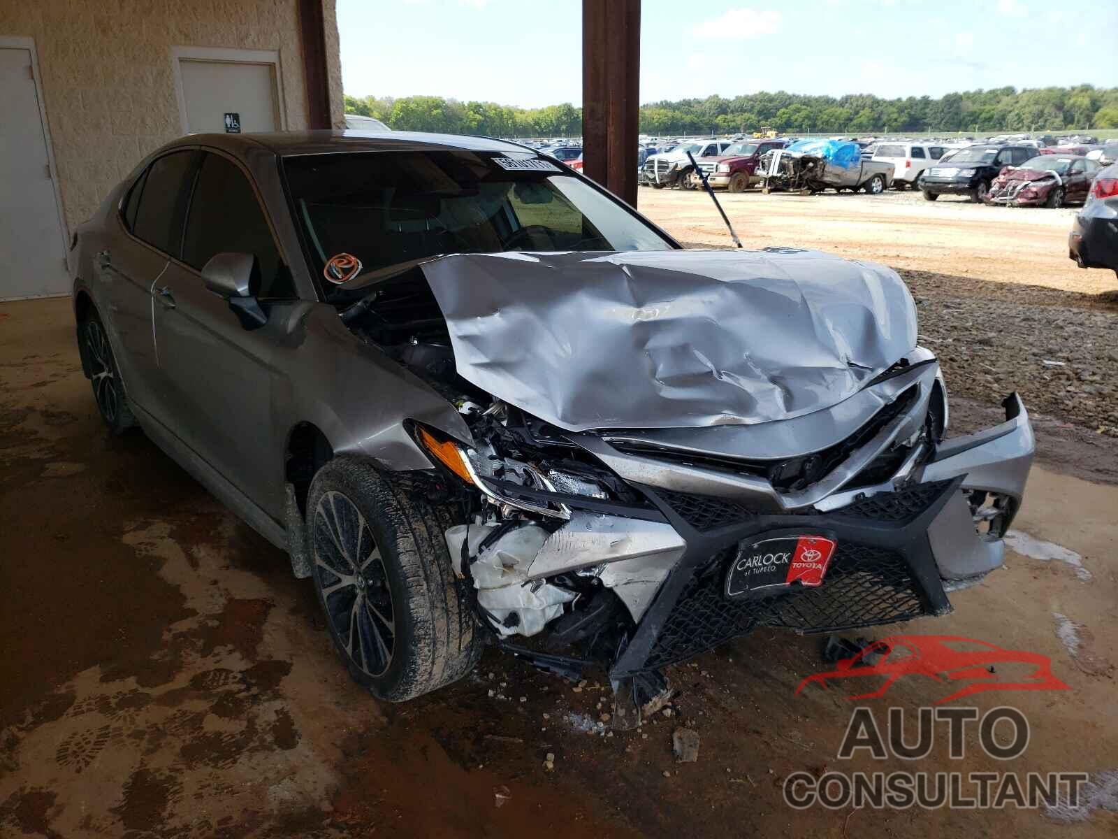 TOYOTA CAMRY 2019 - 4T1B11HK0KU818319
