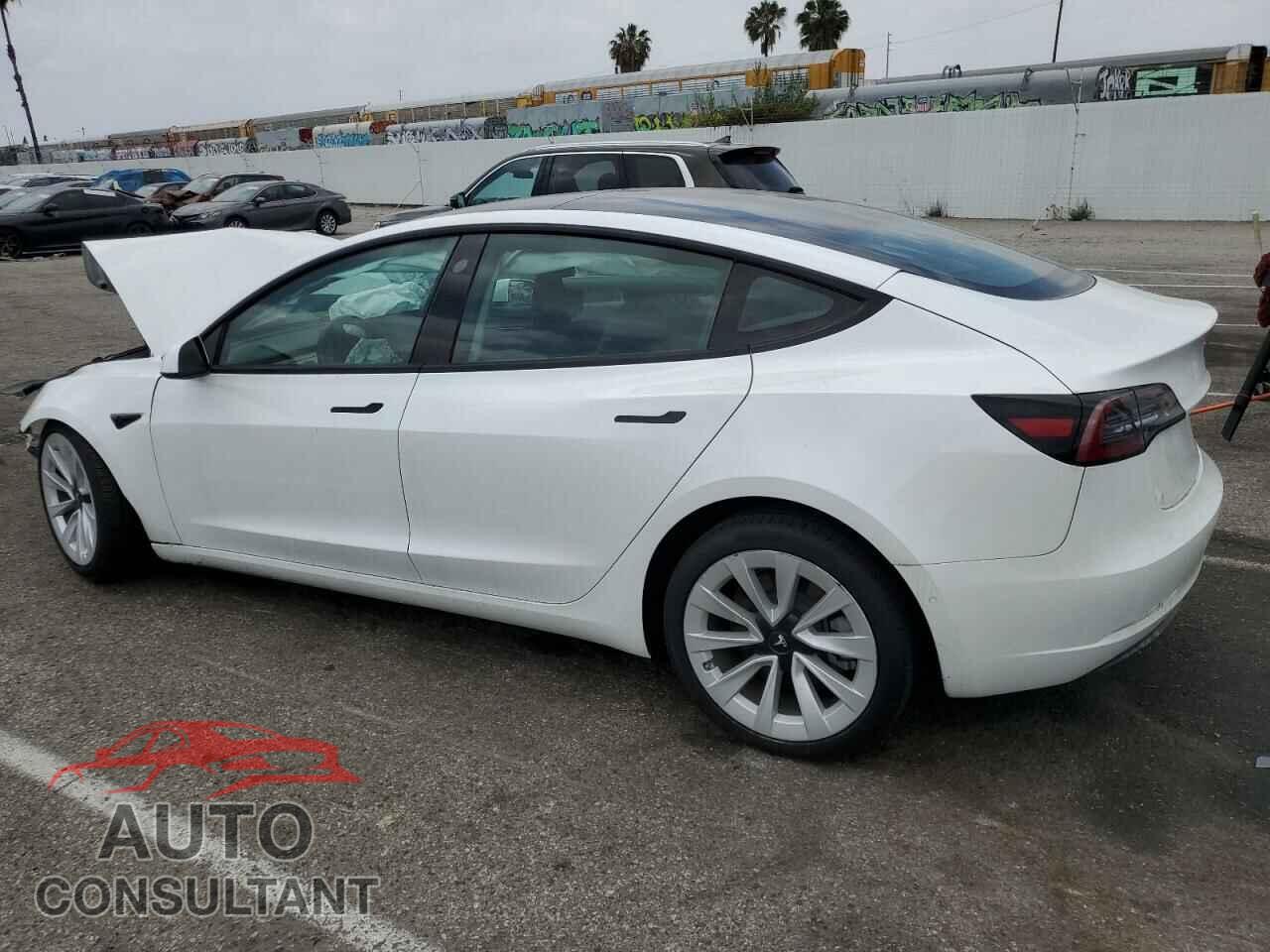 TESLA MODEL 3 2022 - 5YJ3E1EA8NF143874