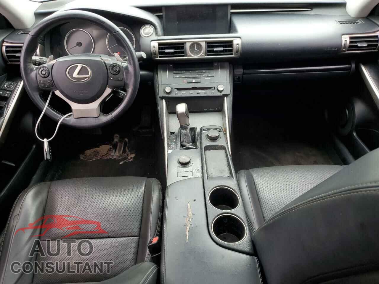 LEXUS IS 2015 - JTHBF1D23F5067579