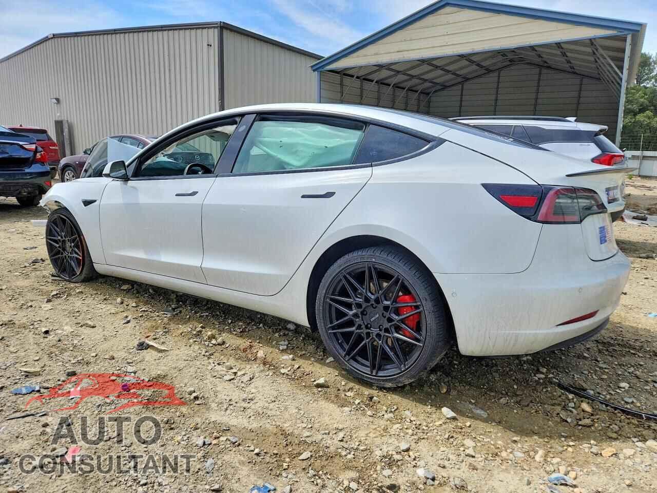 TESLA MODEL 3 2021 - 5YJ3E1EC4MF033243